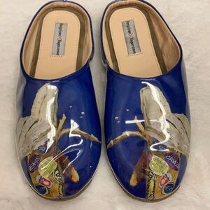 NWOT Razgulyaer Blagonravova Banana Slippers